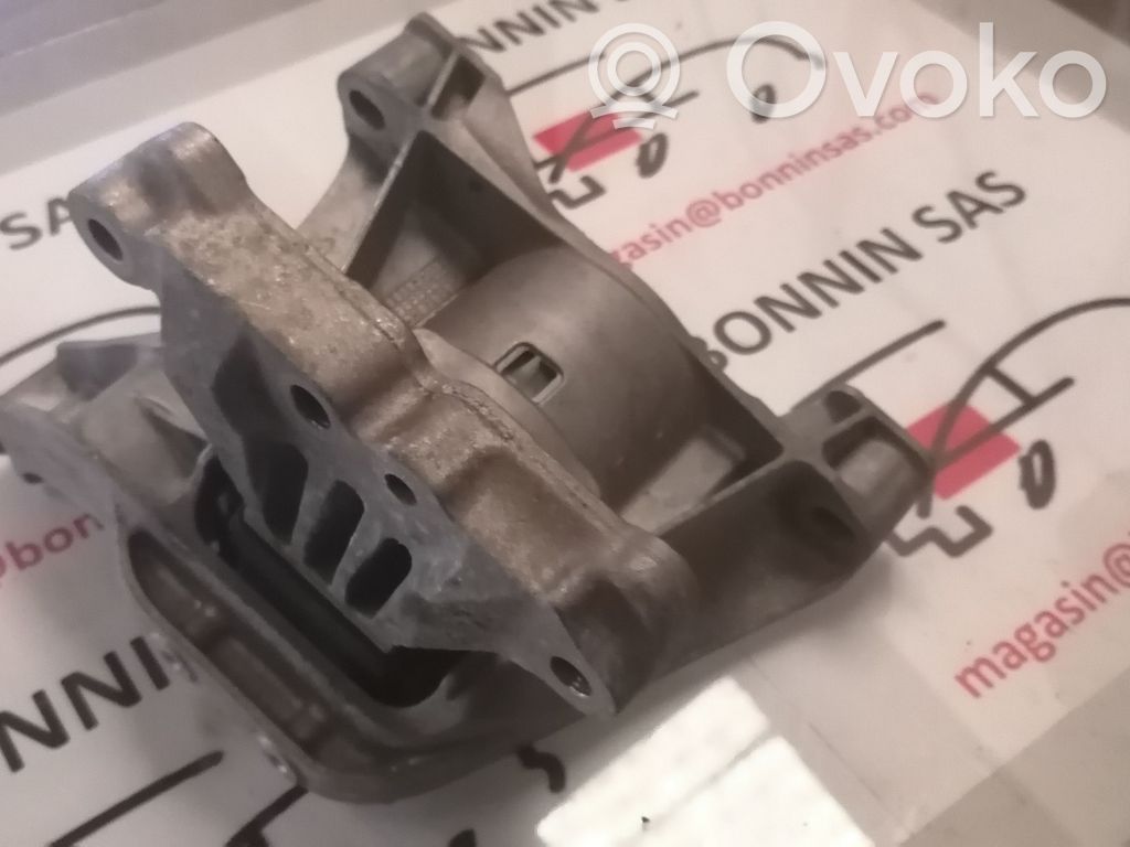 Dzinēja spilvens   9673585780,27400995,34620,VDMS18