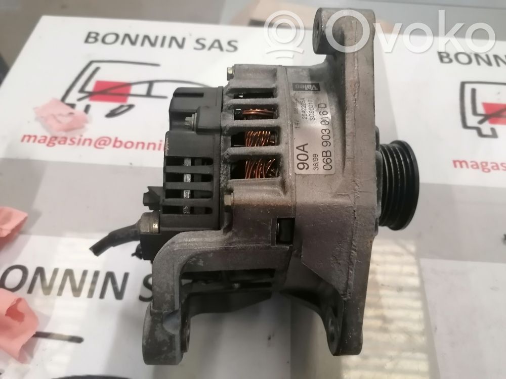 Volkswagen PASSAT B2 Ģenerators 