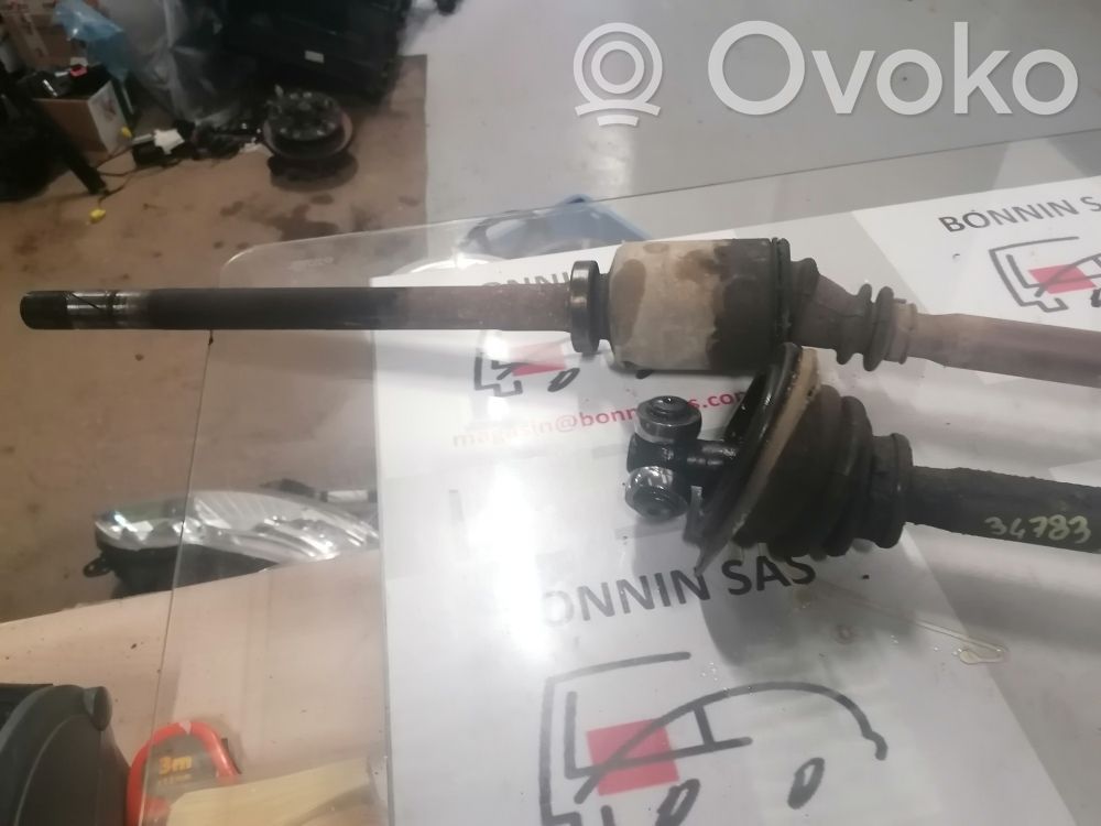 Opel Movano A Półoś przednia 