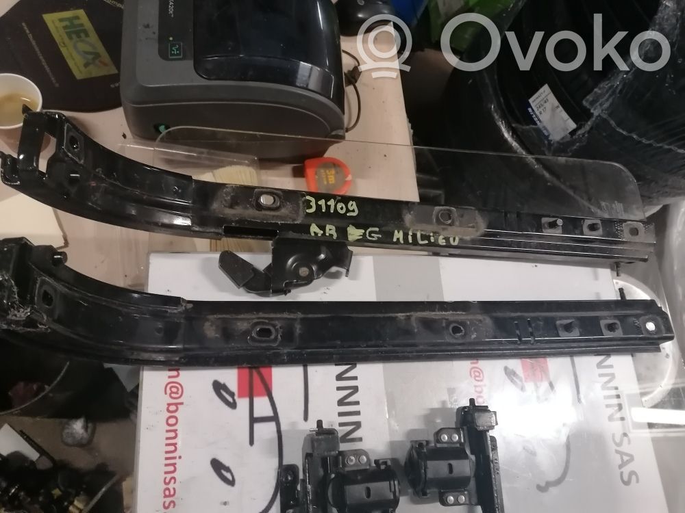 Ford B-MAX Galinės spynos varikliukas 