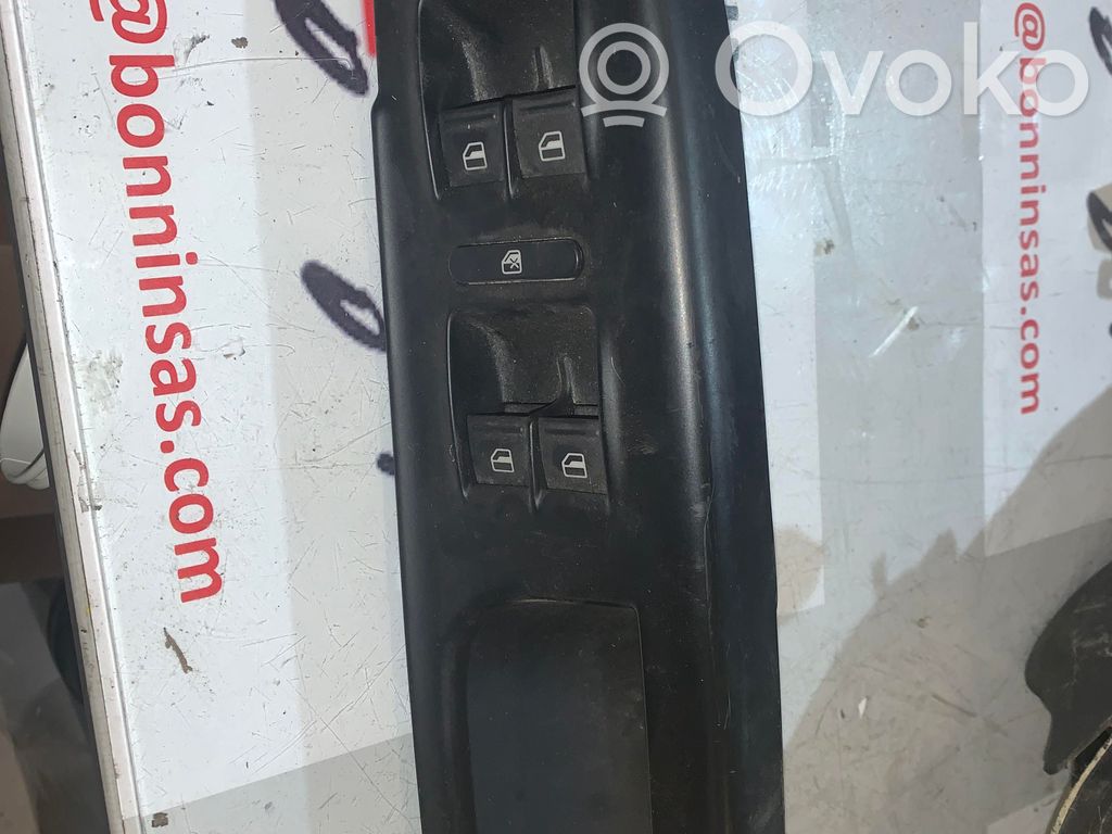 Volkswagen Golf IV Elektrinių langų jungtukas 