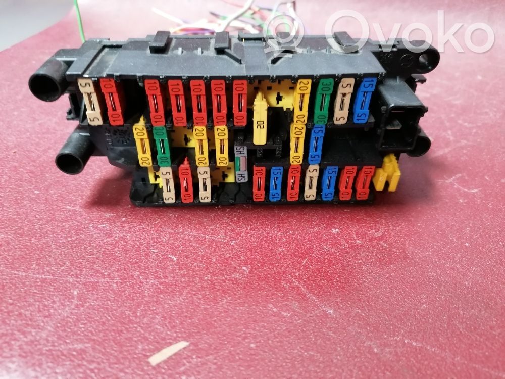 Peugeot 406 Módulo de fusible 