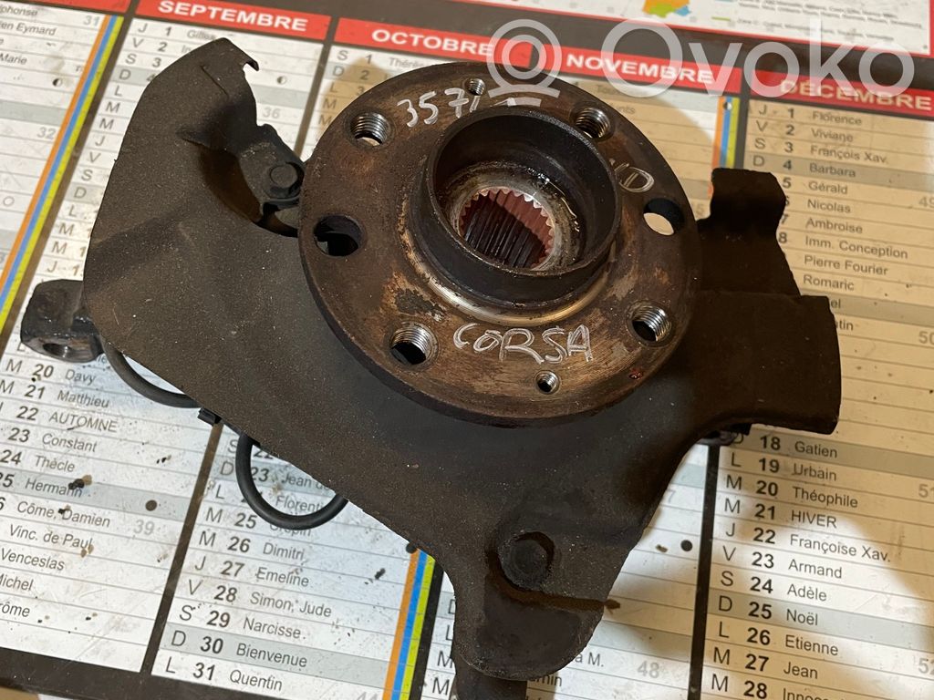 Opel Corsa D Fuzetă butuc roată față 