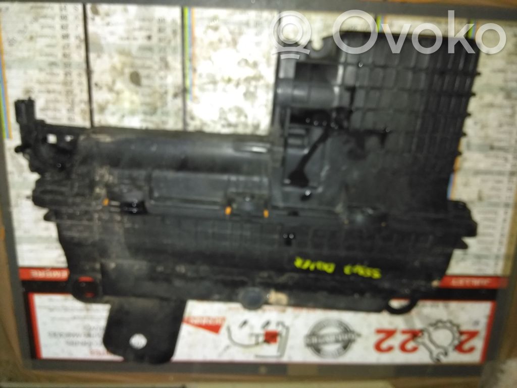 Puerta del maletero/compartimento de carga   7701068471,27406682,35907,VDMS18