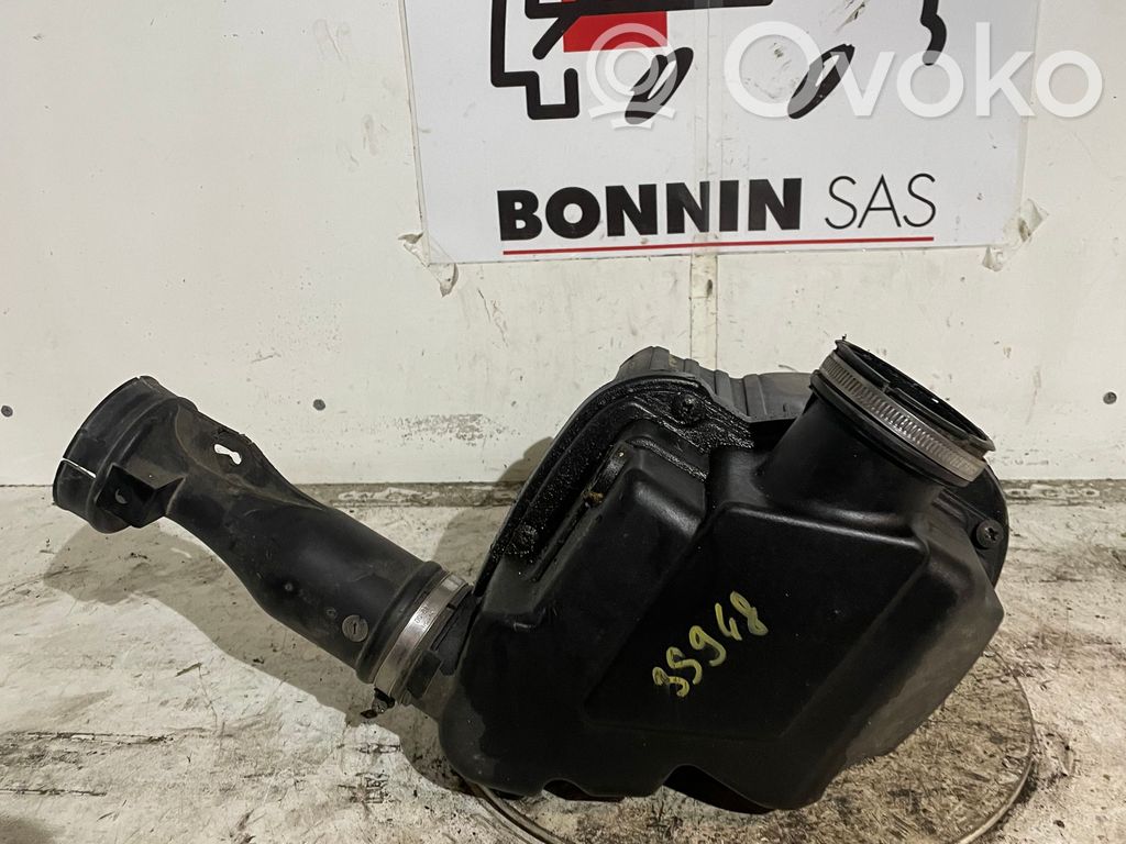 Renault Clio III Ilmansuodattimen kotelo 