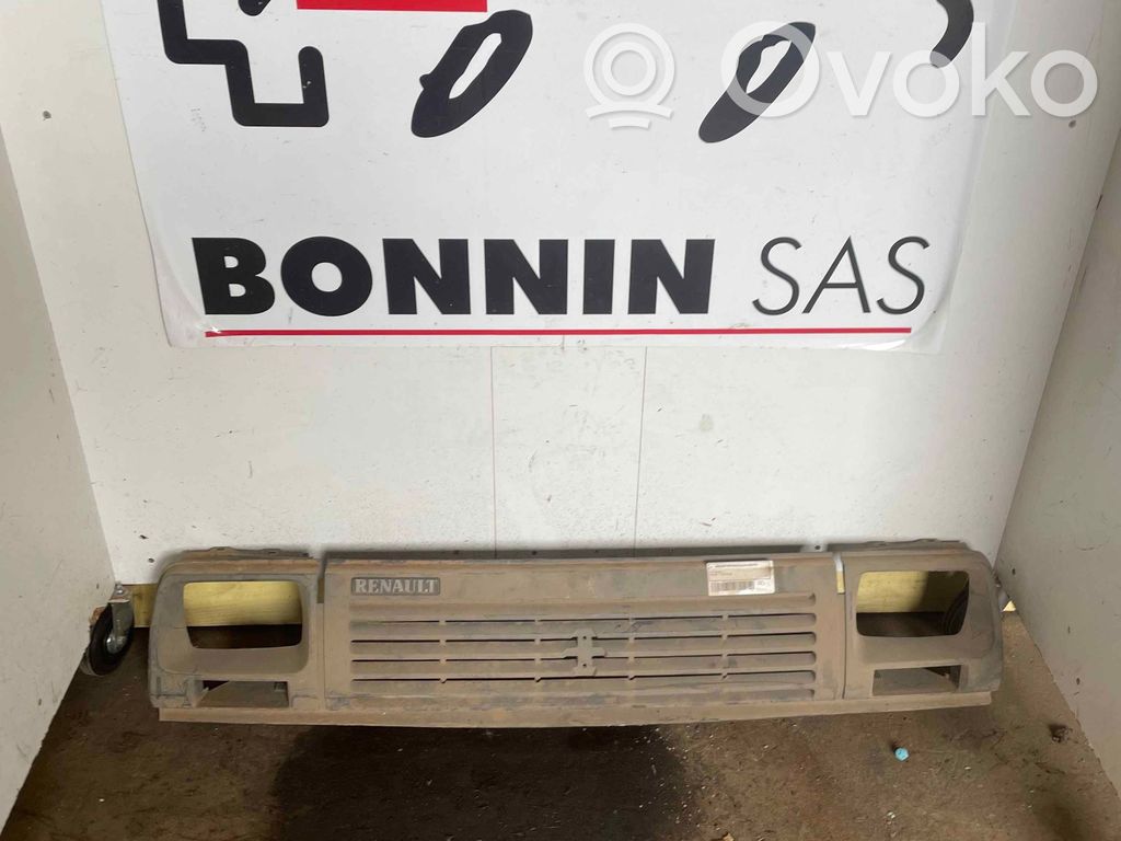 Renault Express Front bumper upper radiator grill 