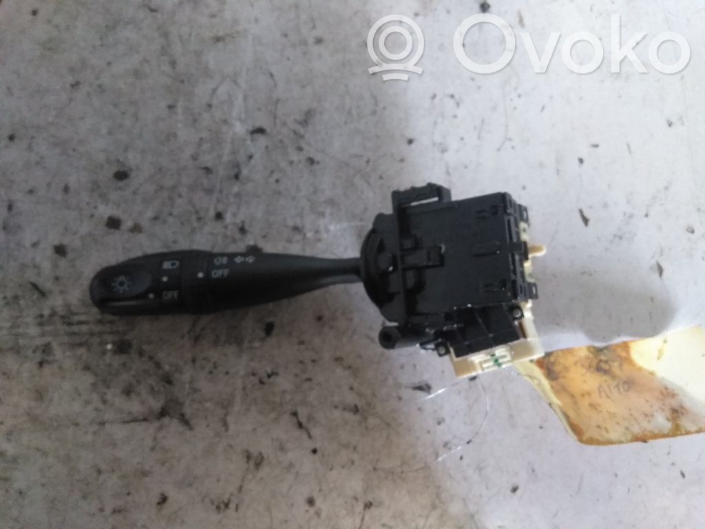 Suzuki Alto Commodo de clignotant 