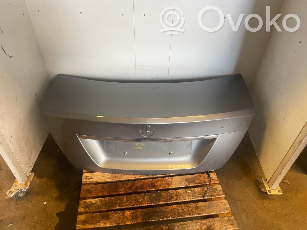 Mercedes-Benz C W202 Tylna klapa bagażnika 
