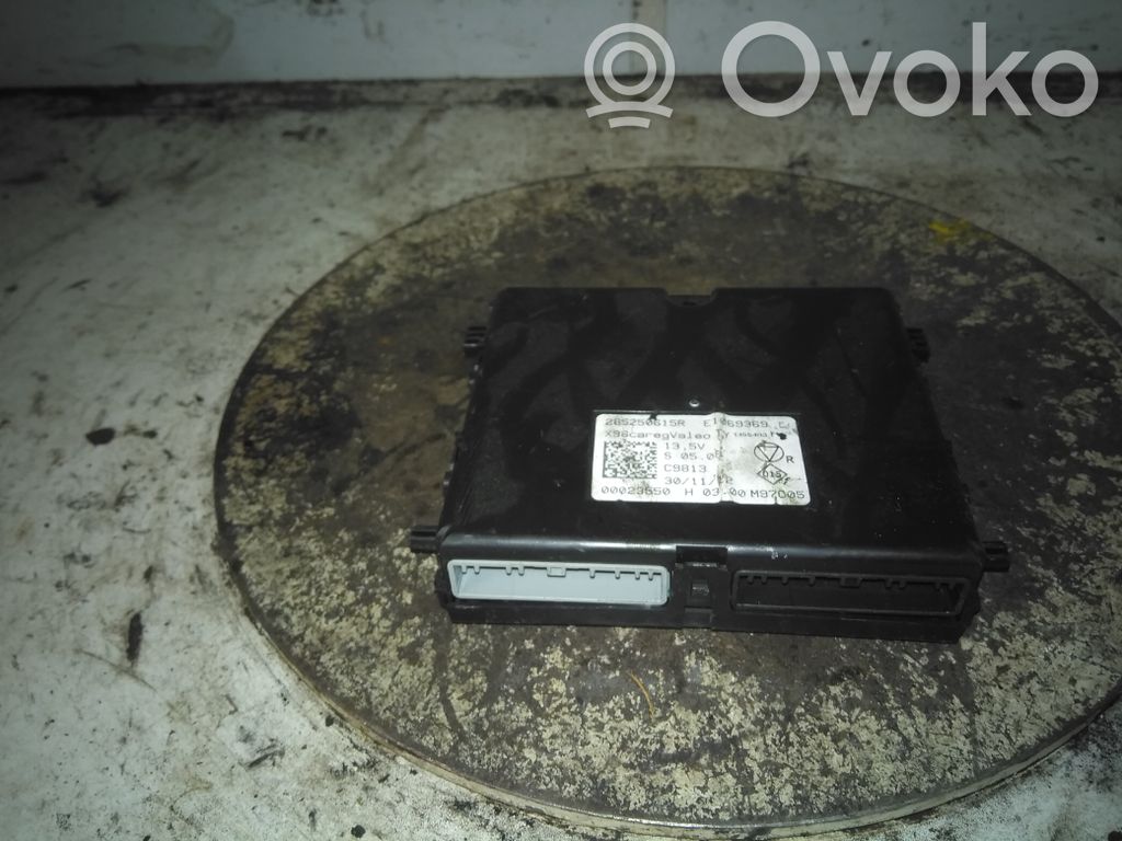 Renault Clio IV Tailgate/trunk/boot lid 