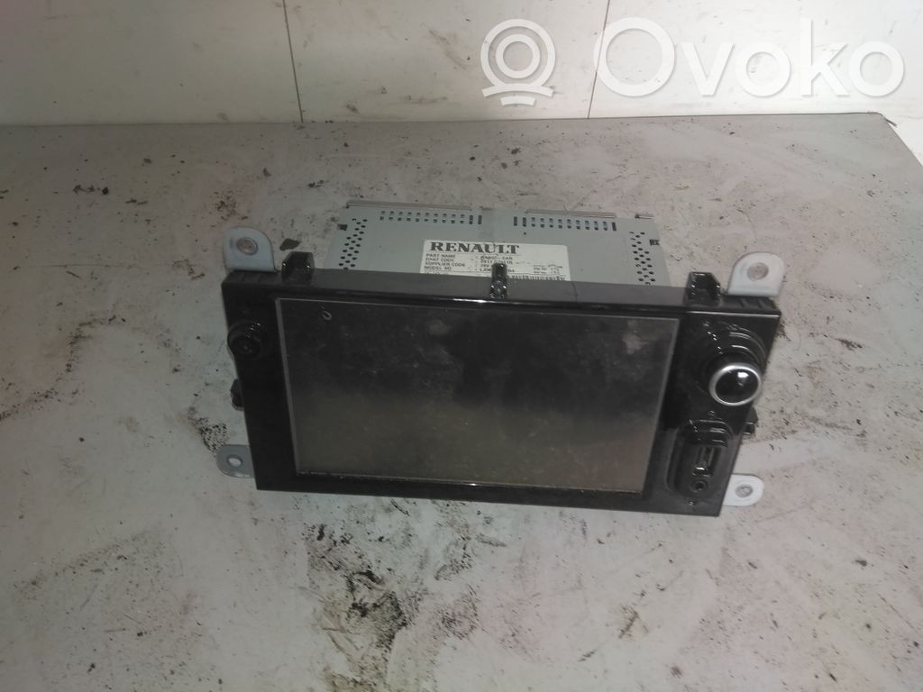 Renault Clio IV Panel / Radioodtwarzacz CD/DVD/GPS 