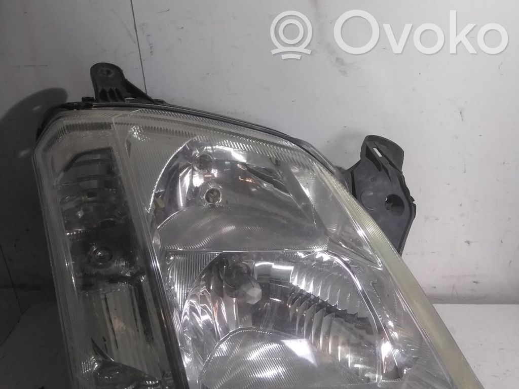 Opel Meriva A Lampa przednia 