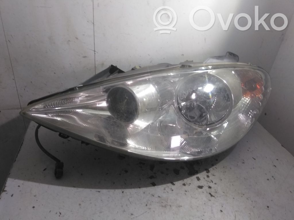 Peugeot 807 Lampa przednia 