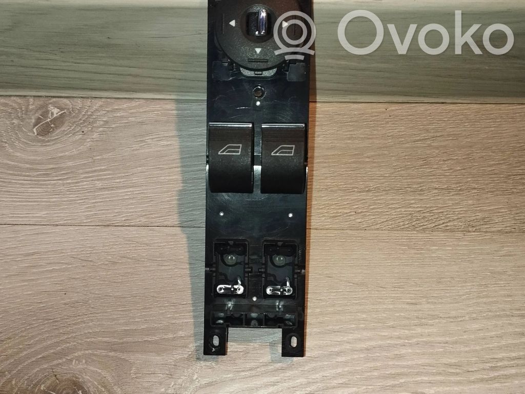 Ford Fiesta Electric window control switch 