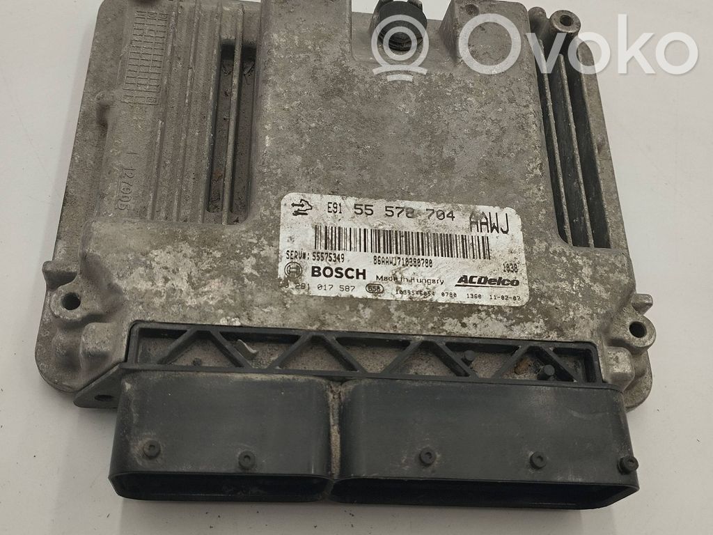 Opel Meriva B Engine control unit/module 