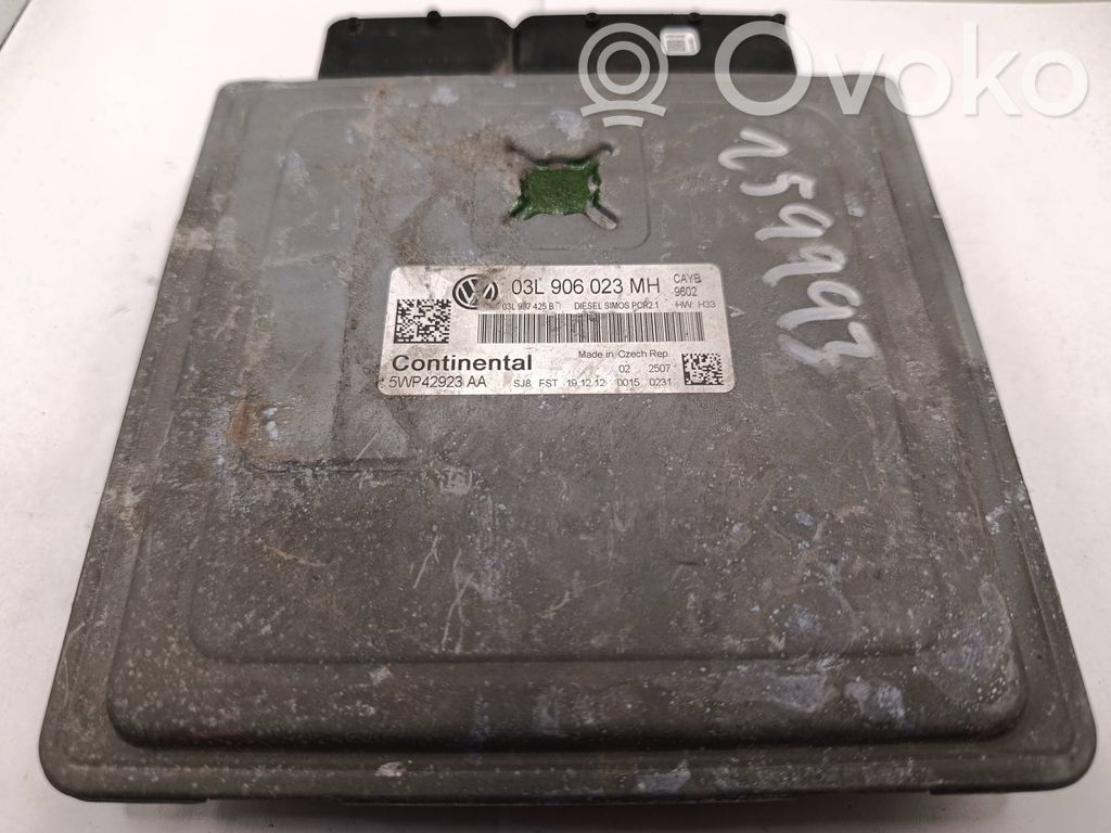 Volkswagen Polo V 6R Sterownik / Moduł ECU 