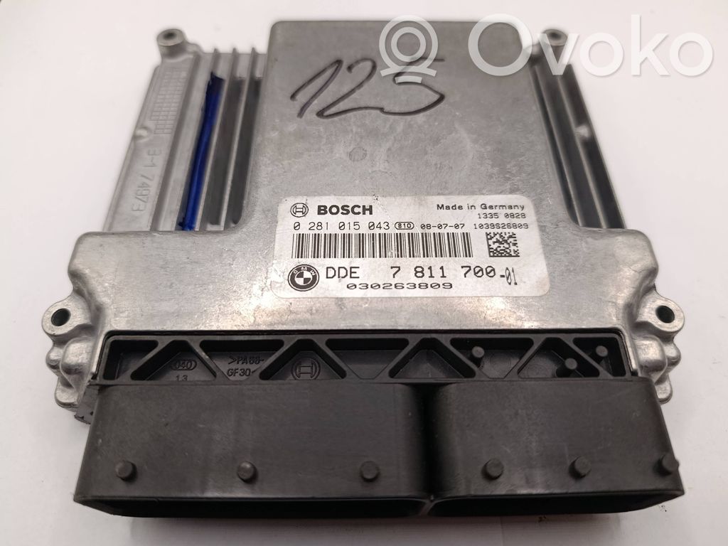 Unidad de control/módulo del motor   0281015043,7811700,030263809