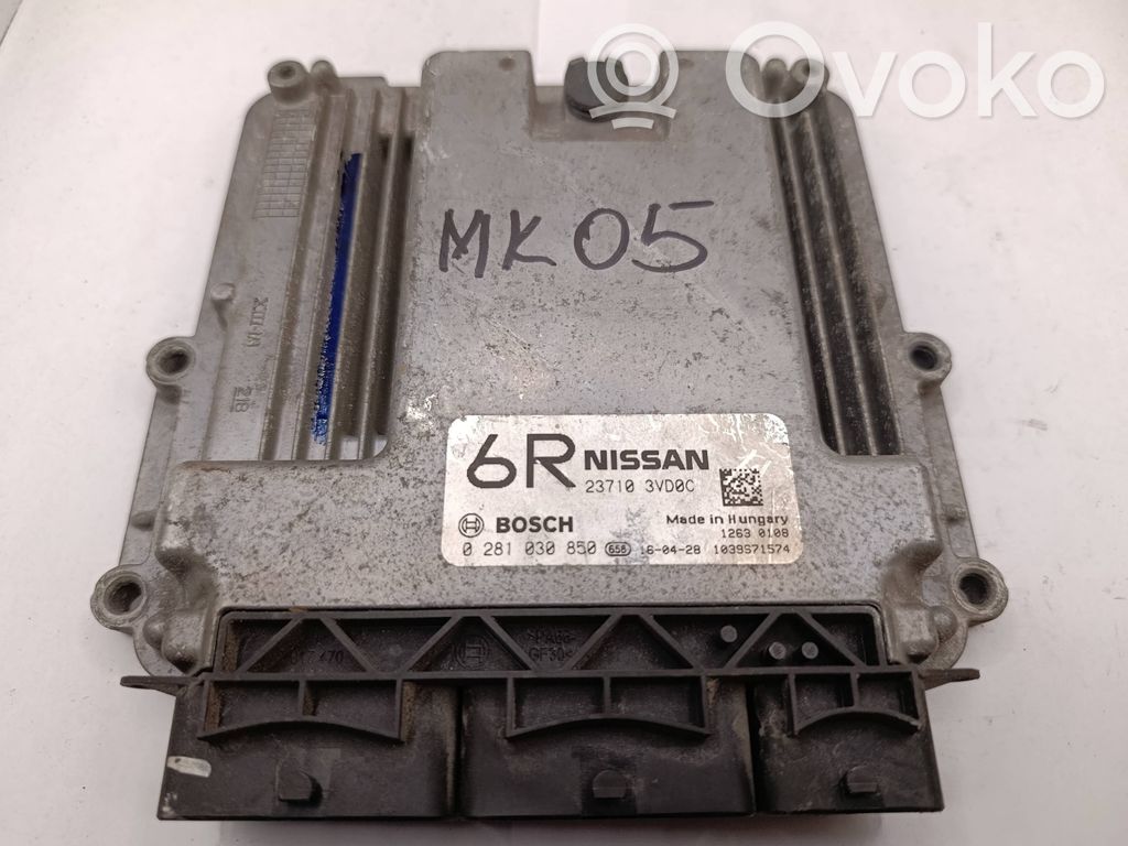 Engine control unit/module   237103VD0C,1039S71574,0281030850