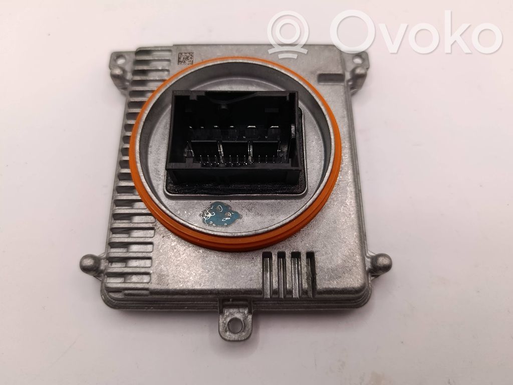 Volkswagen PASSAT B8 Moduł sterujący statecznikiem LED 