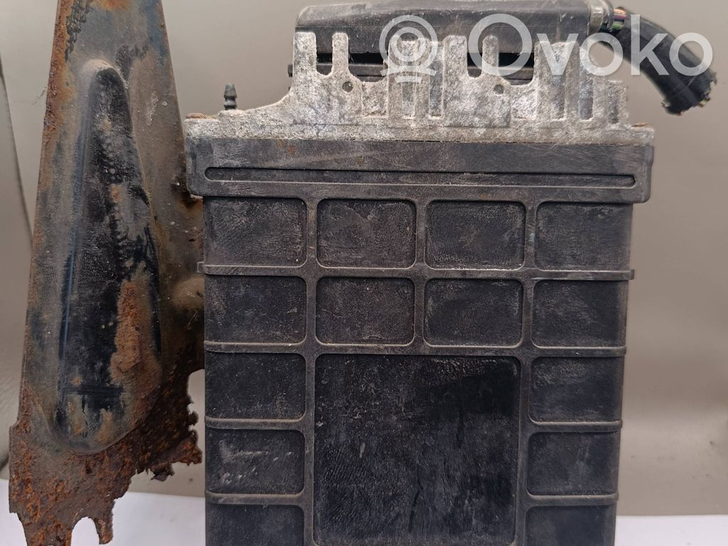 Volkswagen Transporter - Caravelle T4 Engine control unit/module 