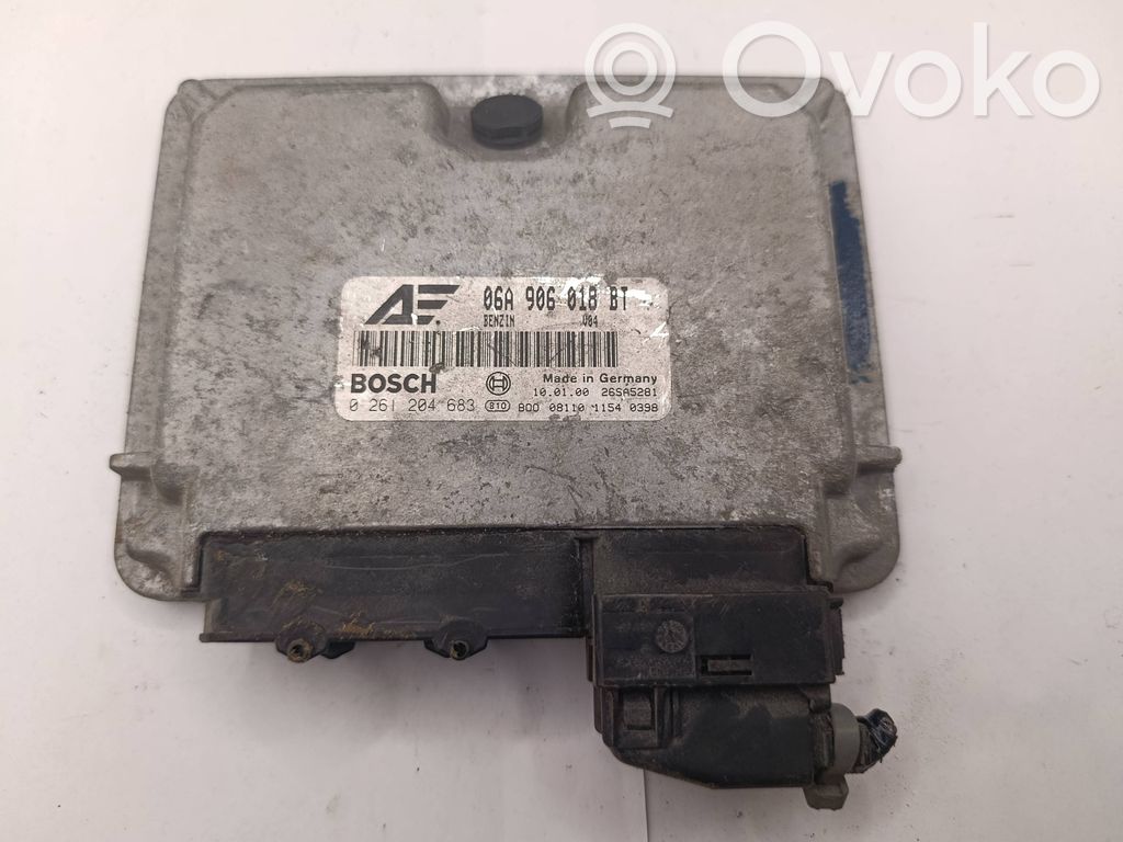 Sterownik / Moduł ECU   06A906018BT,26SA5281,0261204683