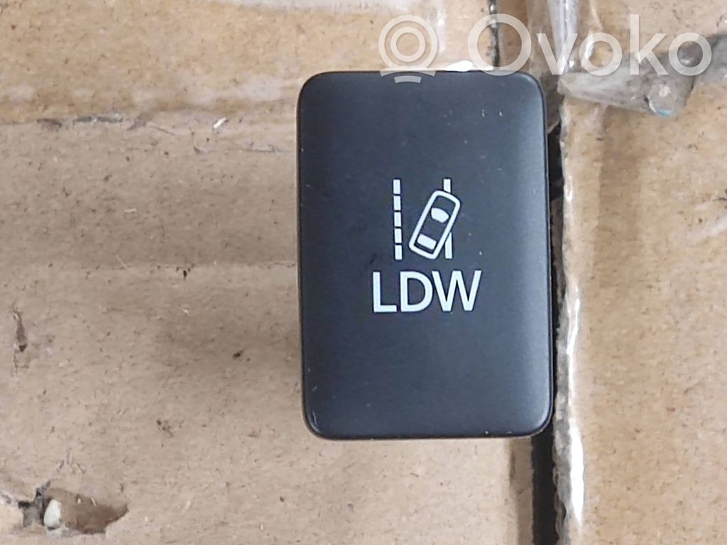 Mitsubishi Outlander Other switches/knobs/shifts 