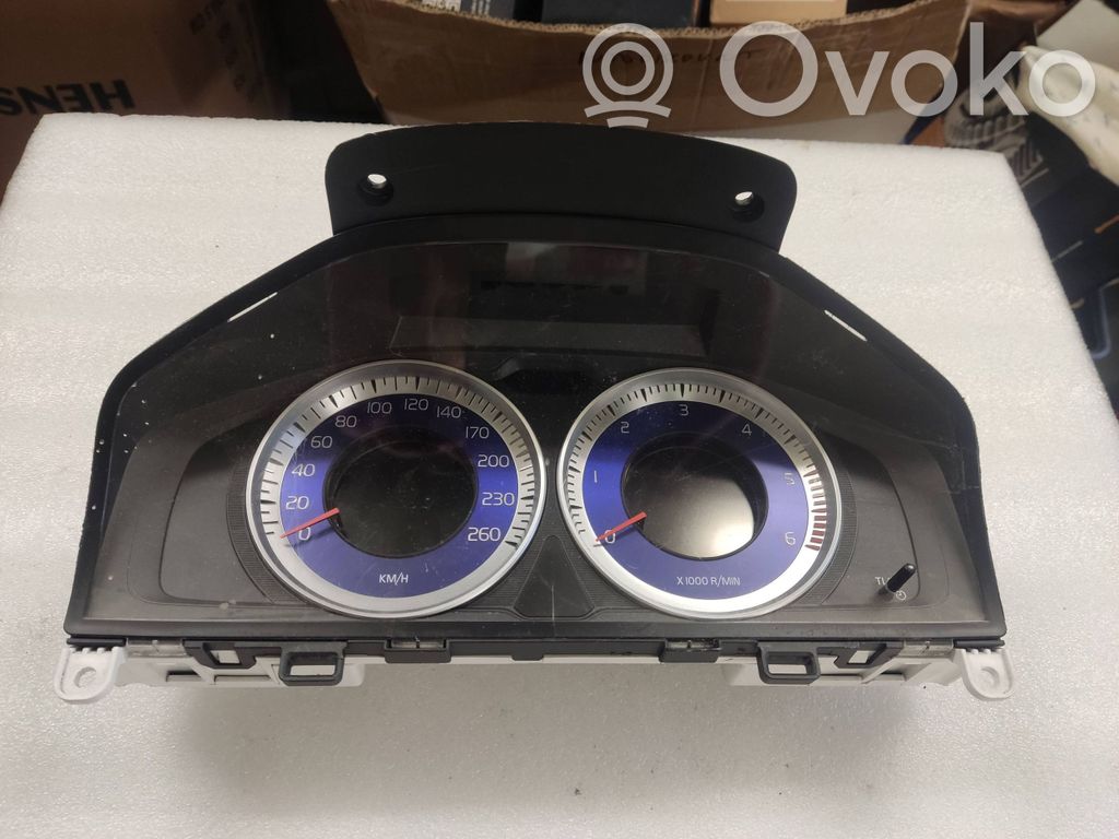 Volvo XC60 Speedometer (instrument cluster) 