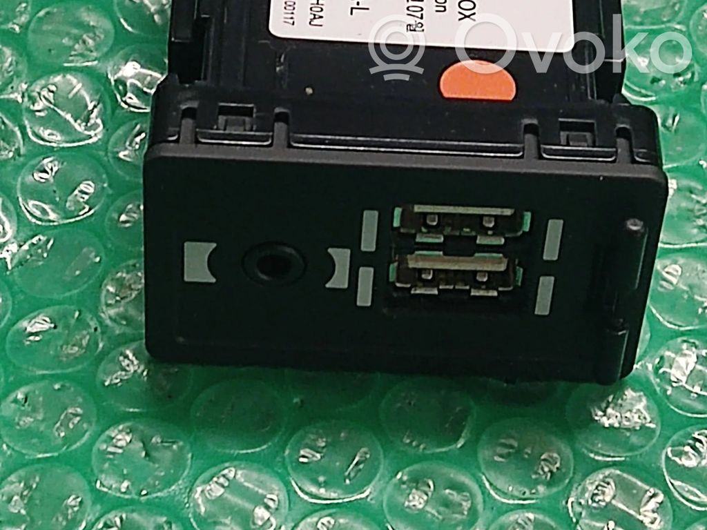 Enchufe conector USB   8619078010,810824,CALL94H0AJ