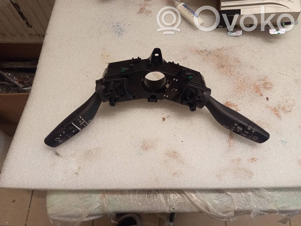 KIA Niro Interruptor/palanca de limpiador de luz de giro 