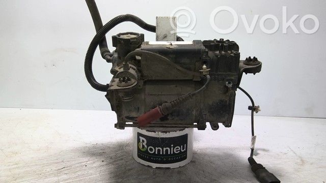 Audi A8 S8 D3 4E Gaisa kompresors 