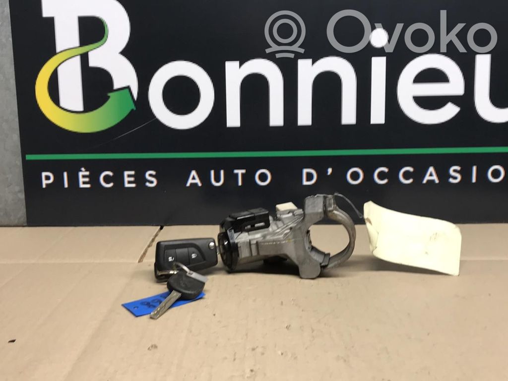 Peugeot 108 Užvedimo spynelė 