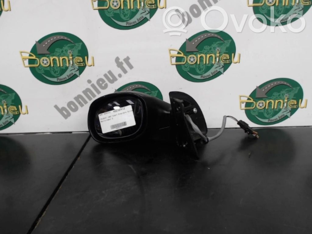Peugeot 1007 Manualne lusterko boczne drzwi przednich 