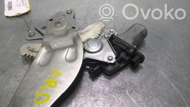 Suzuki SX4 Silniczek podnoszenia szyby drzwi tylnych 
