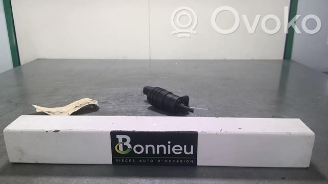 Renault Safrane Windscreen/windshield washer pump 