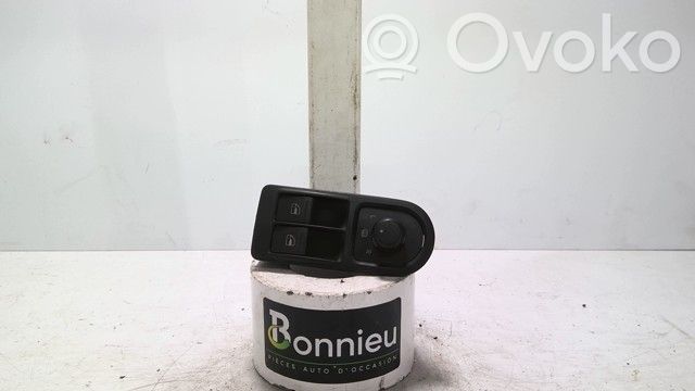 Electric window control switch   7E1959565A