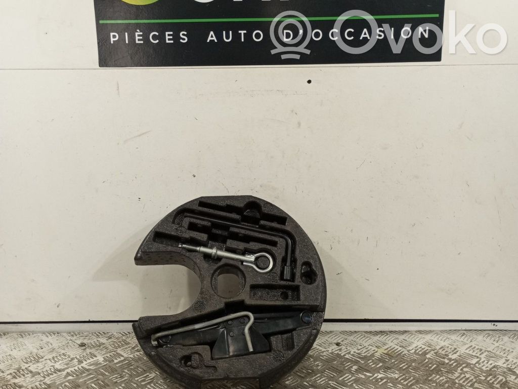 Peugeot 508 Tool set 