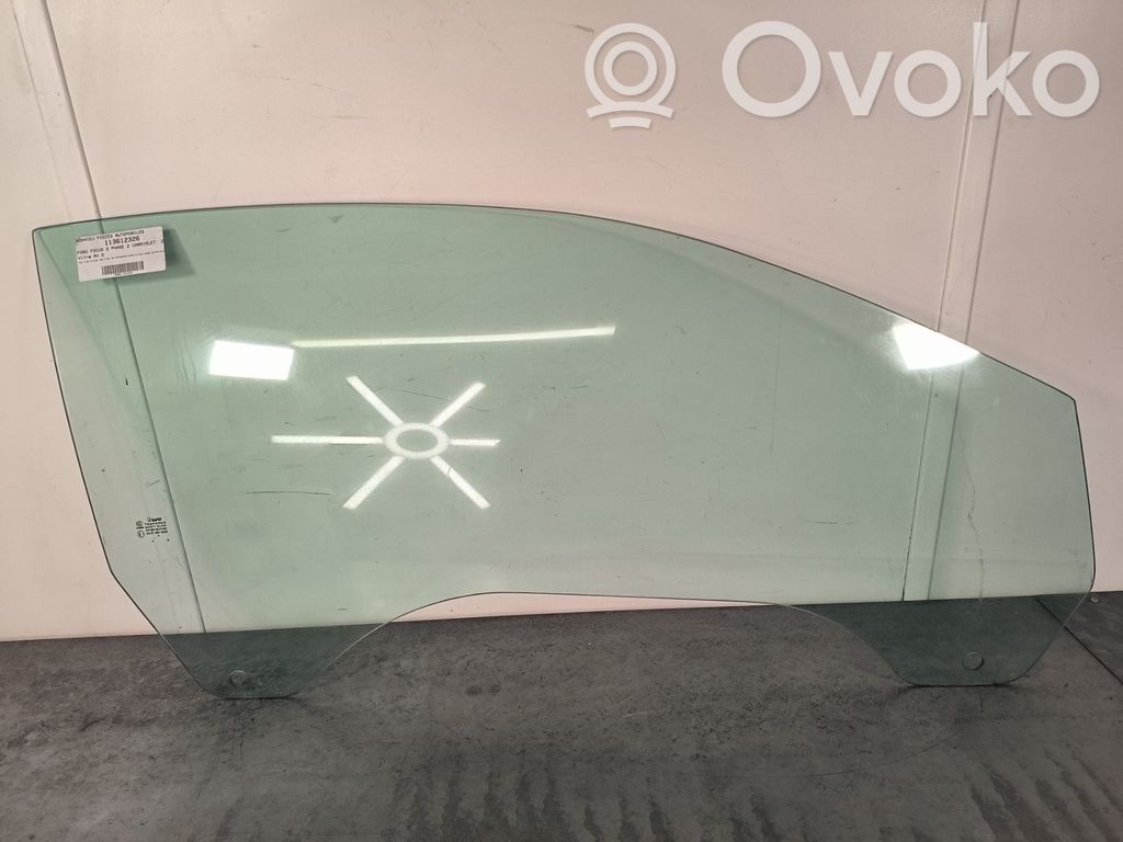 Ford Focus Front door window glass four-door 