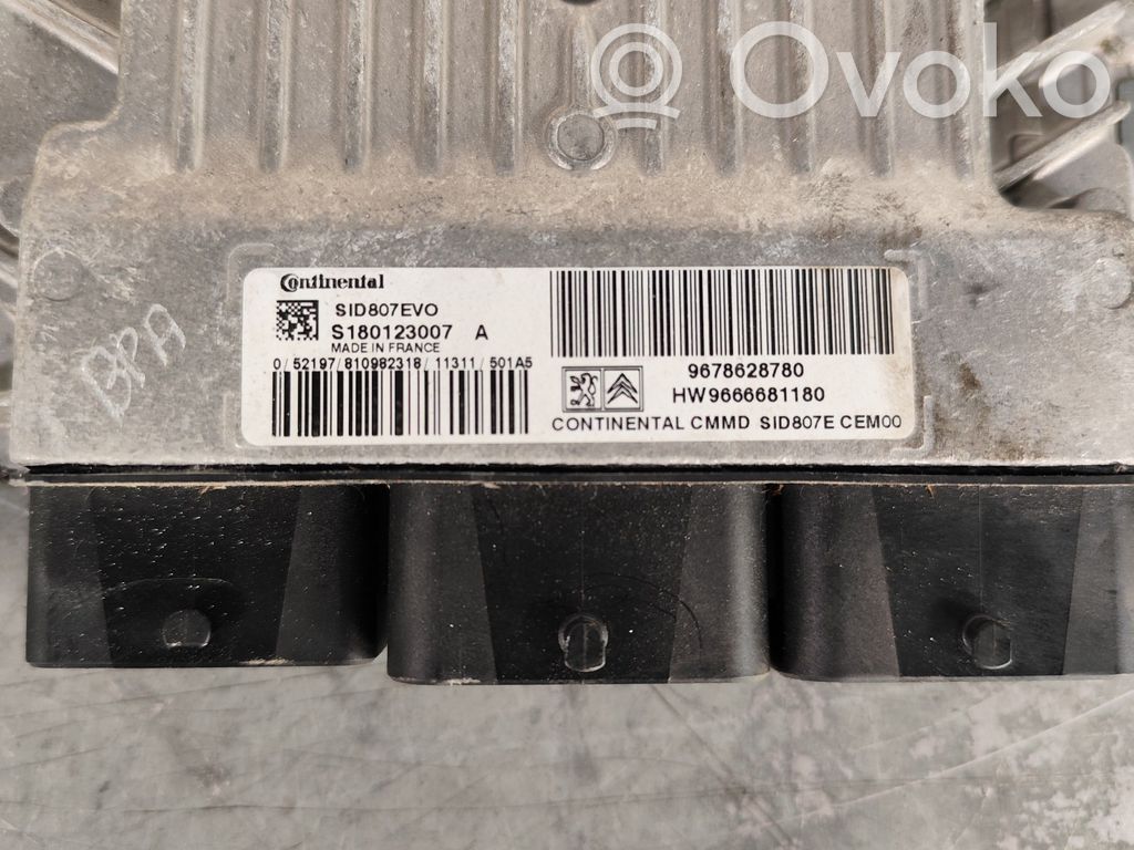 Peugeot 308 Engine control unit/module 