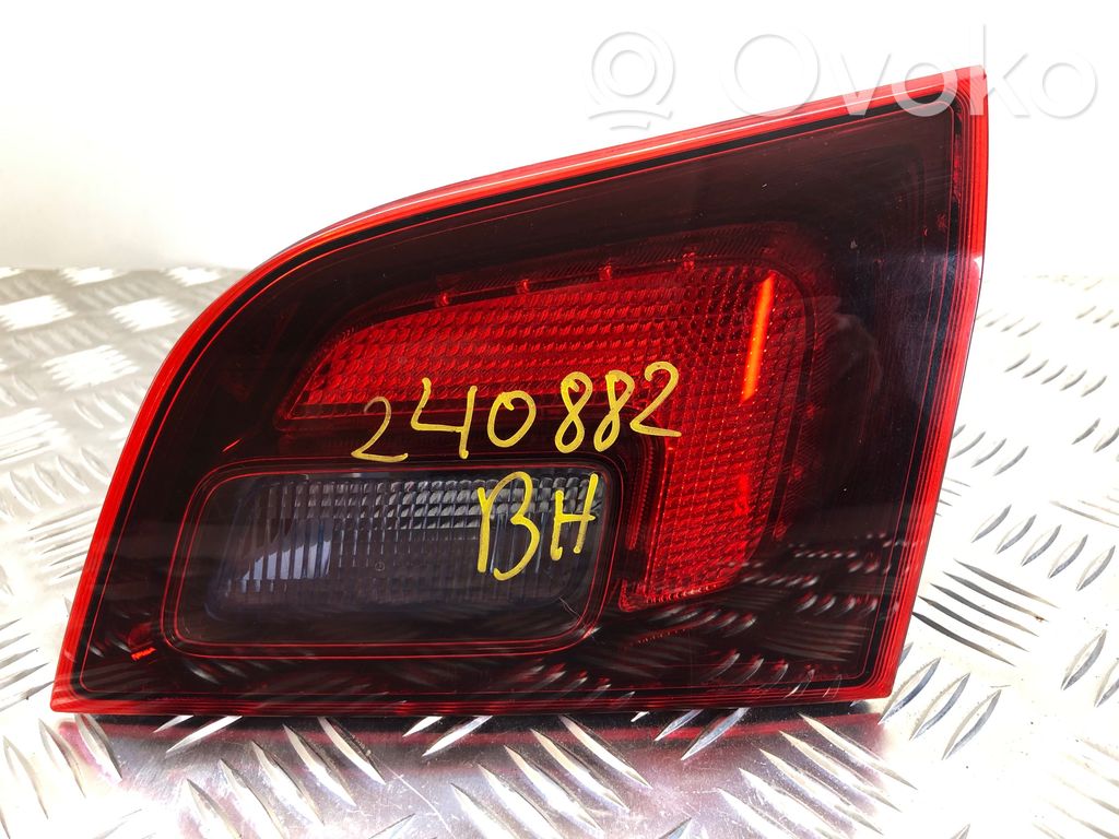 Opel Insignia A Aizmugurējais lukturis virsbūvē 