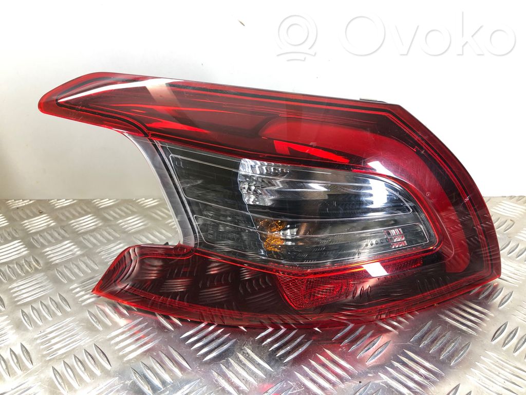 Peugeot 308 Lampa tylna 