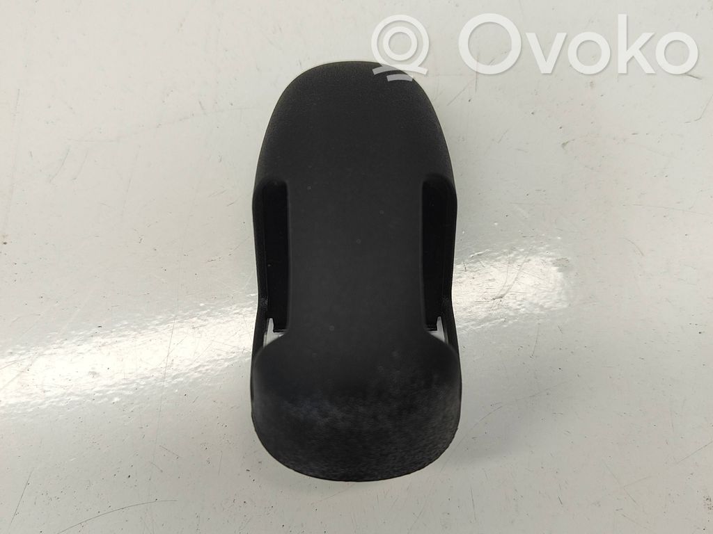 Dodge RAM Seat belt trim 