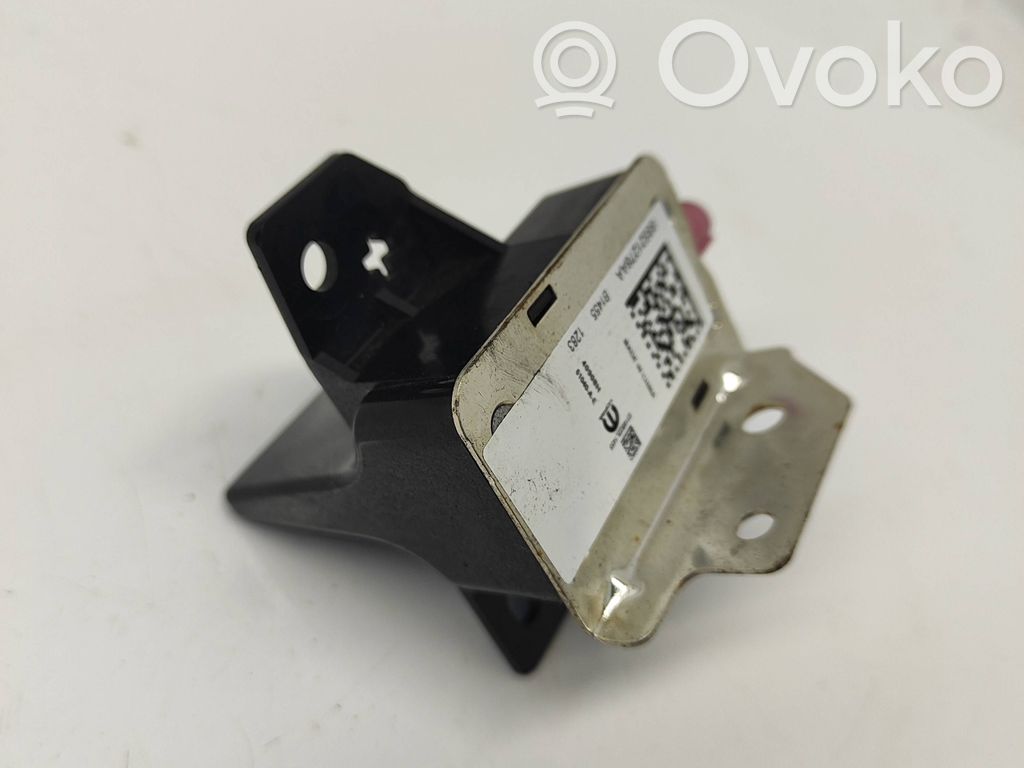 Antena (GPS antena)   68521276AA