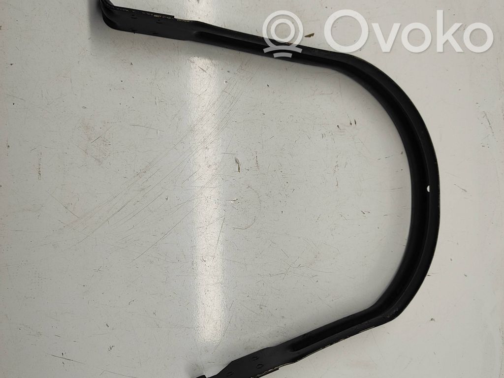 Dodge RAM Polttoainesäiliön kannake 