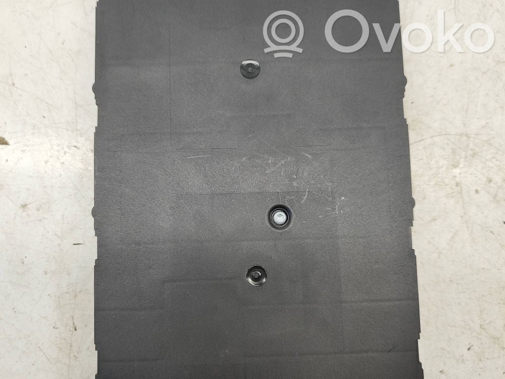 Mukavuusmoduuli   P68444252AH,230870,1C333928695,68444252AH