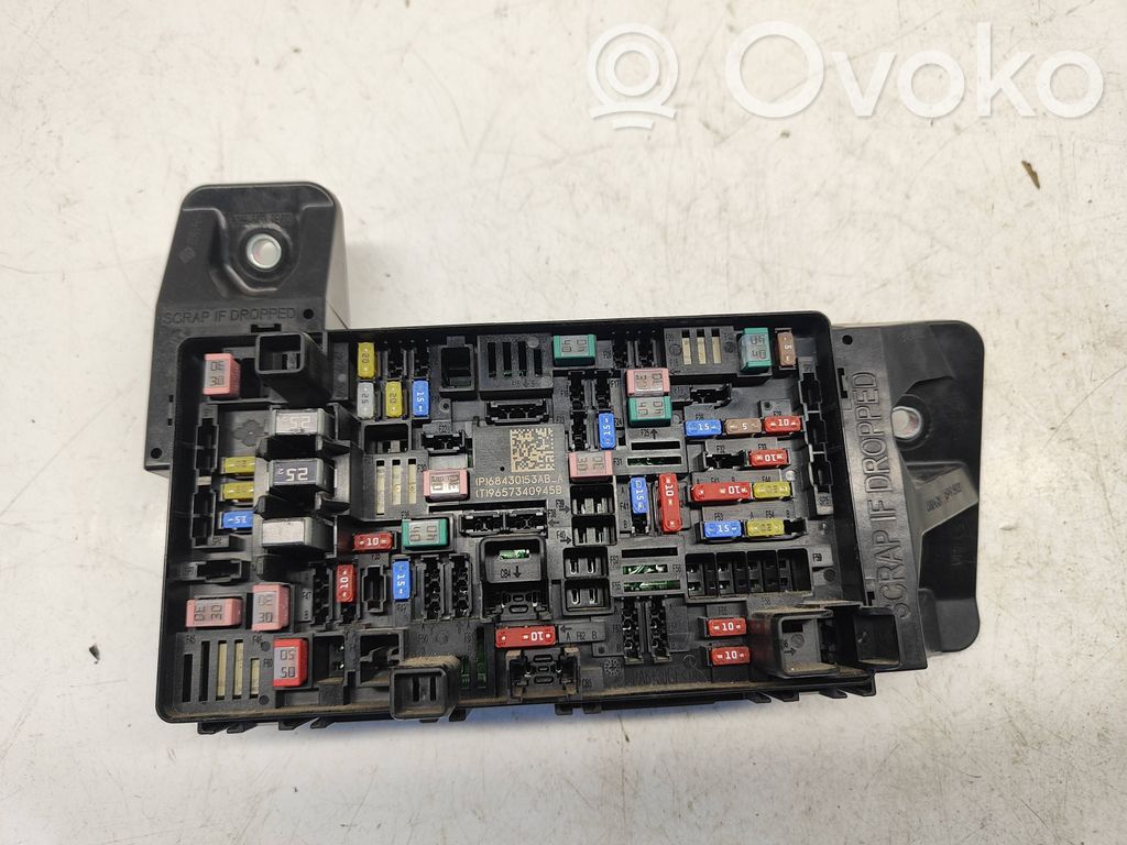 Dodge RAM Fuse module 