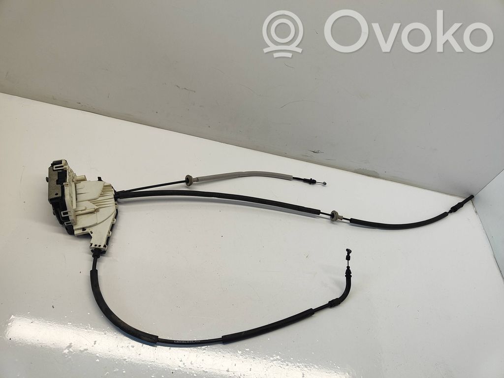 Dodge RAM Takaoven lukko 