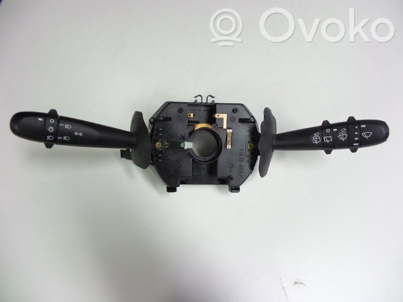 Alfa Romeo 147 Interruptores/botones de la columna de dirección 
