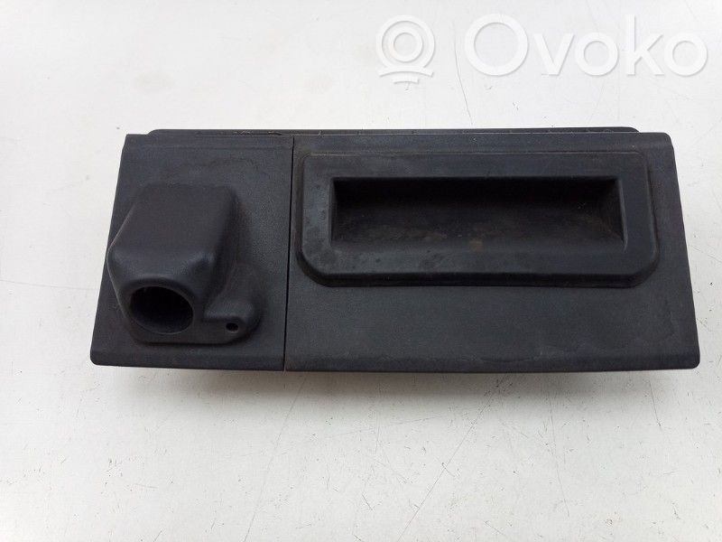 Audi e-tron Tailgate trunk handle 