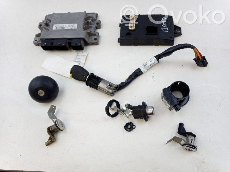 Dacia Sandero Injection control unit/module 