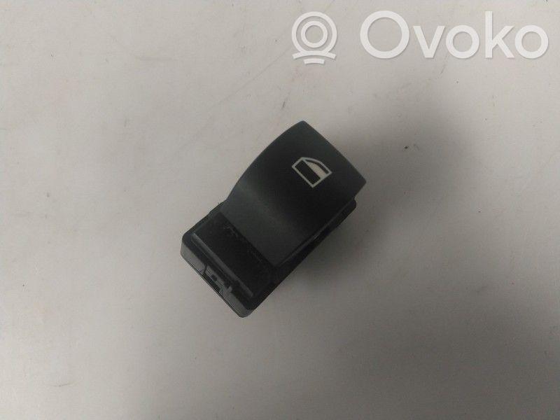 Electric window control switch   6945874,15939900,15939900,6945874