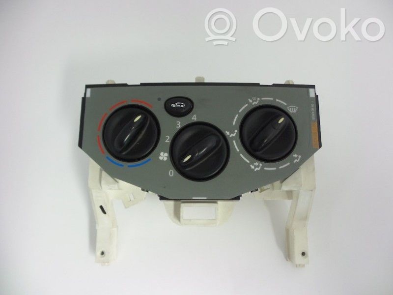 Opel Vivaro Climate control unit 